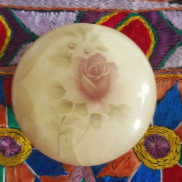 Genuine Alabaster Hand Carved Pink Rose's Jewelry Box Made in Italy - Picture 2 of 8